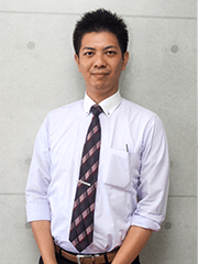 本社 石川忠新