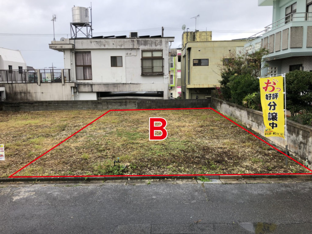 ０２